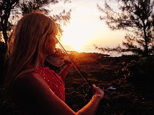 Violinist Sarah Newman to Play at Gala